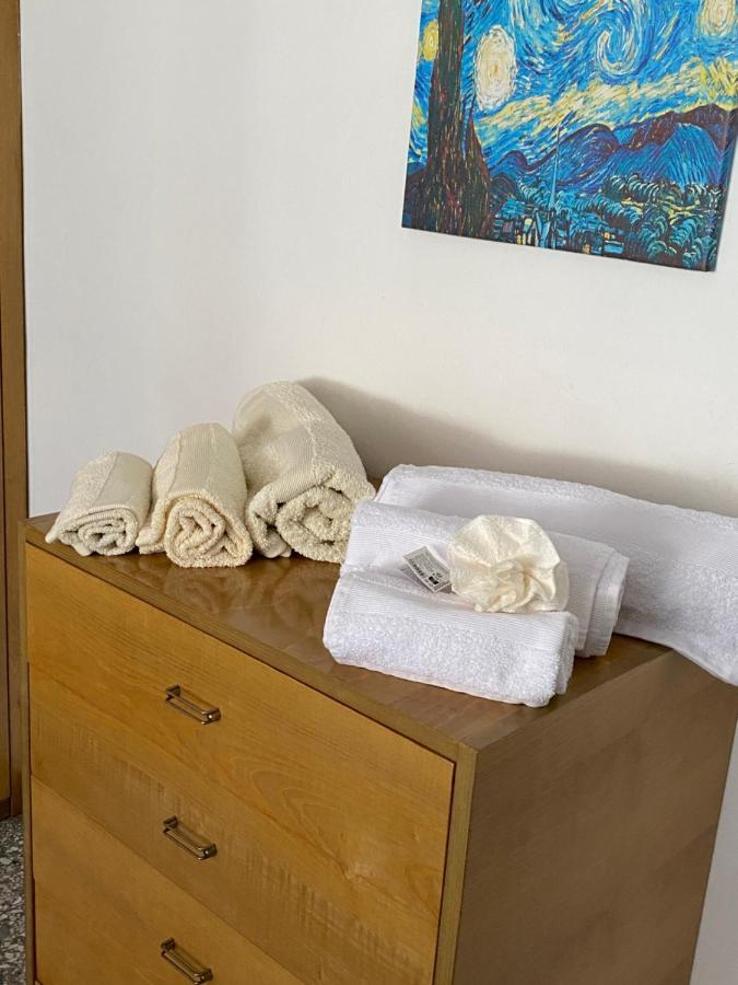 Tra Mare E Arte Apartment Lido di Ostia Ngoại thất bức ảnh